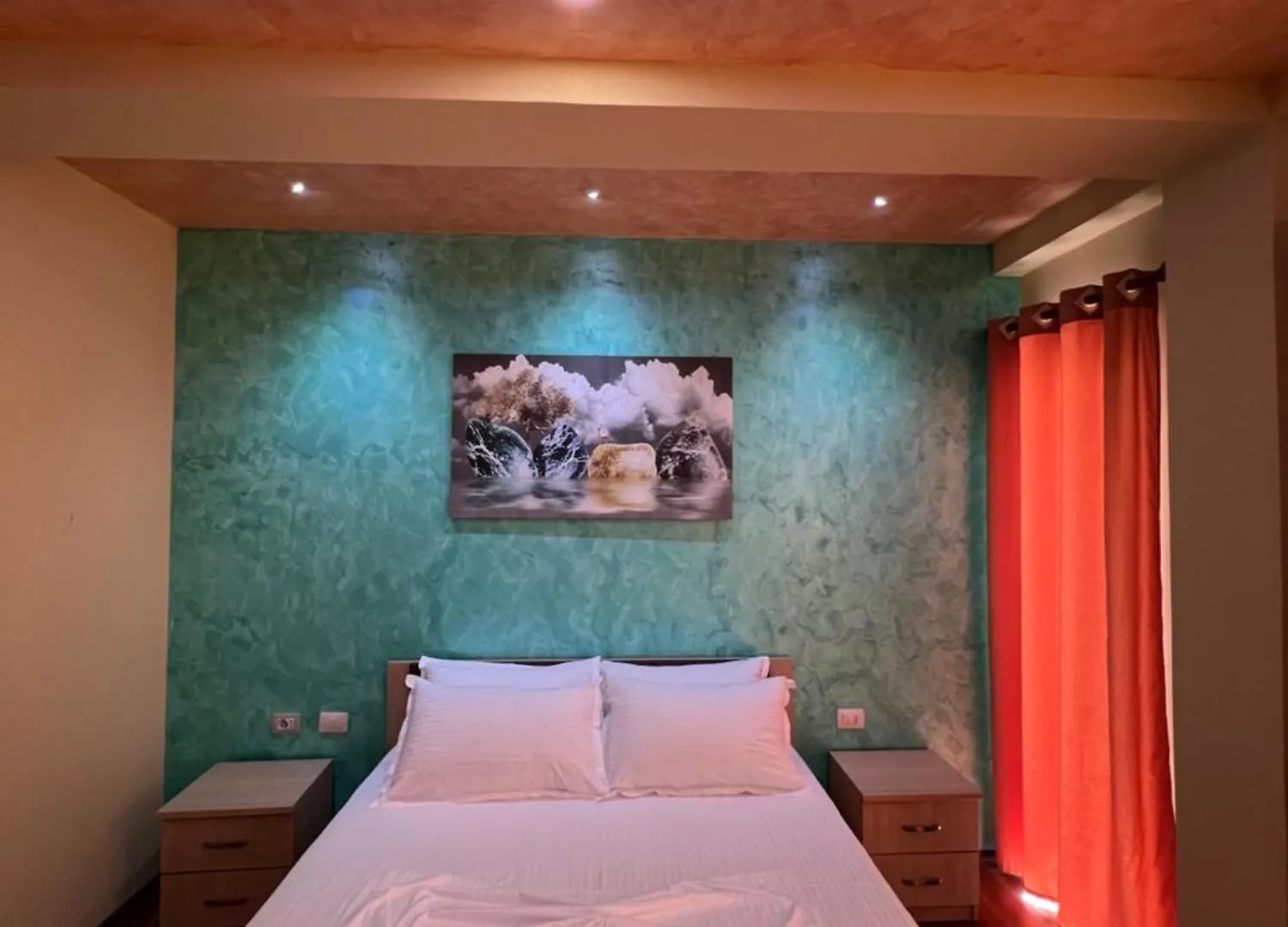 Besa Hotel Shëngjin 0*,